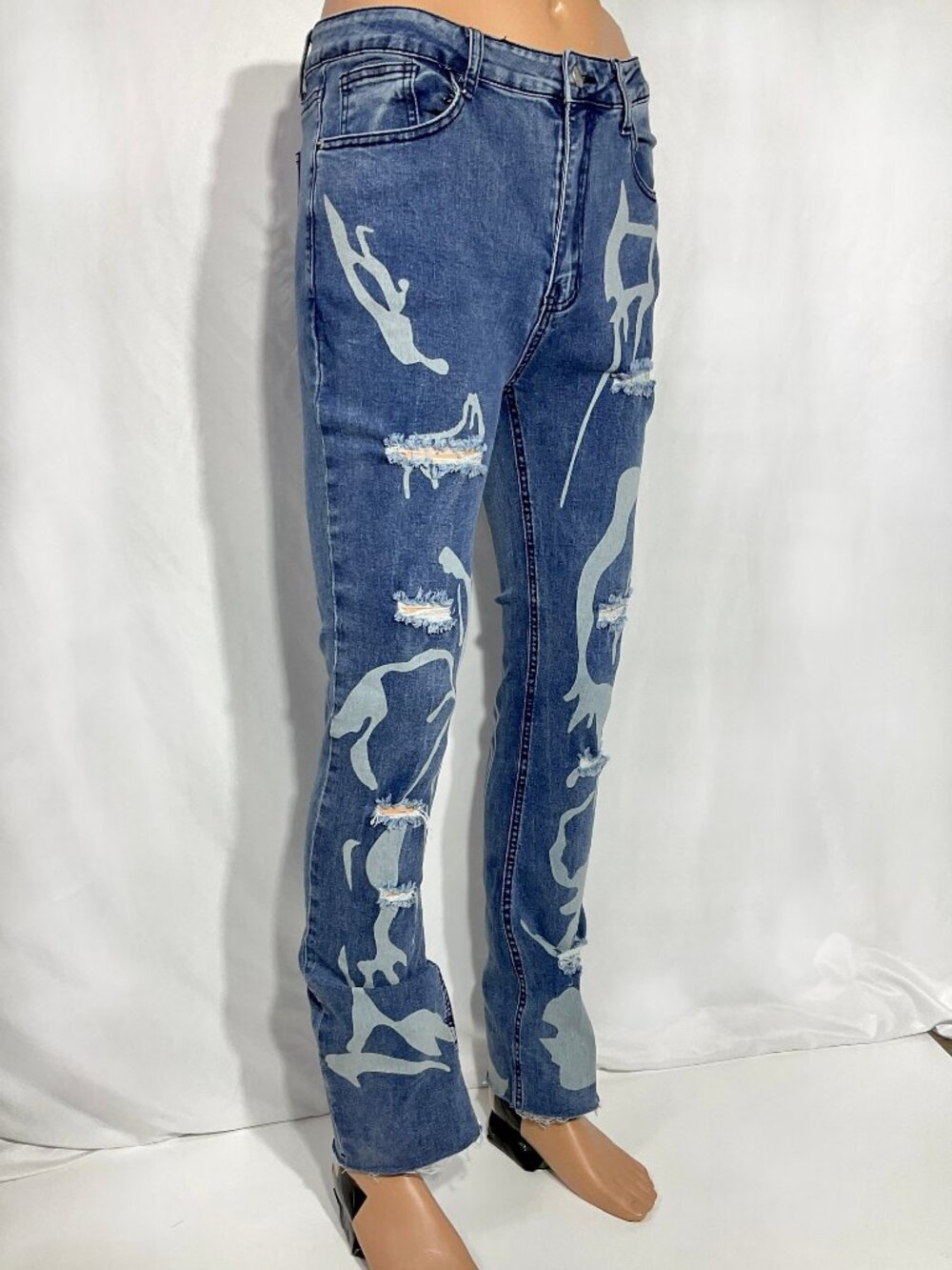 Womens Sz L Printed Distressed Denim Jeans Raw Hems